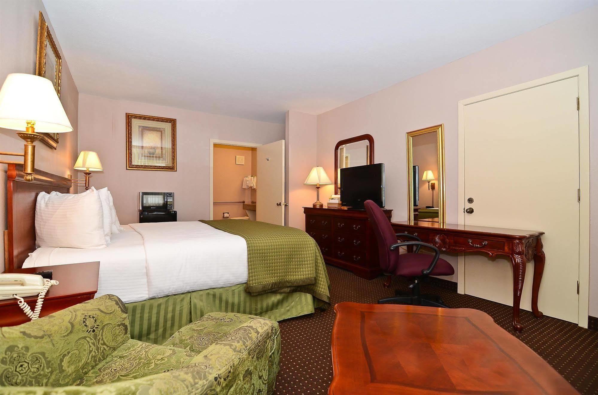 American Inn-Sealy Екстериор снимка